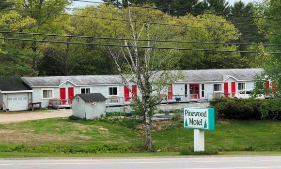 Pinewood Motel