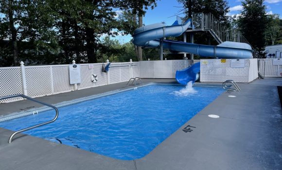 Pool w Slide